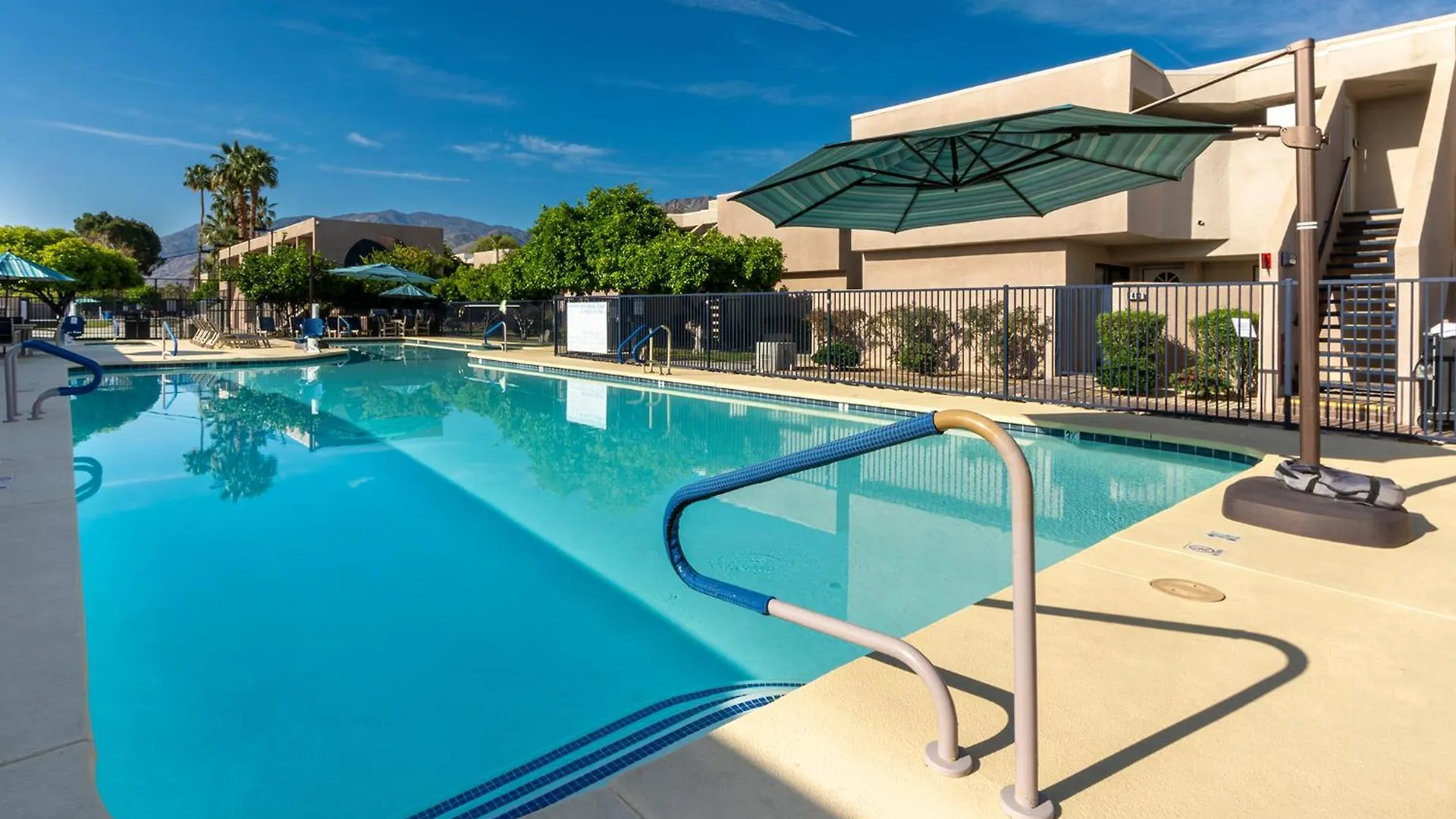 Vista Mirage Resort Palm Springs
