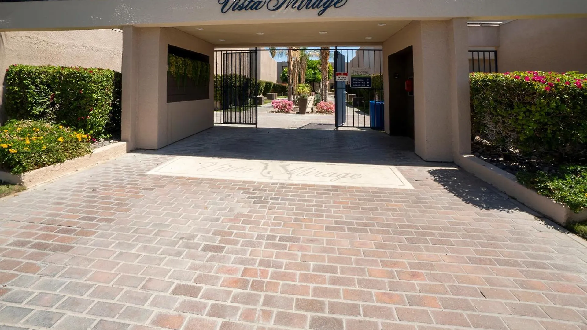 Vista Mirage Resort Palm Springs